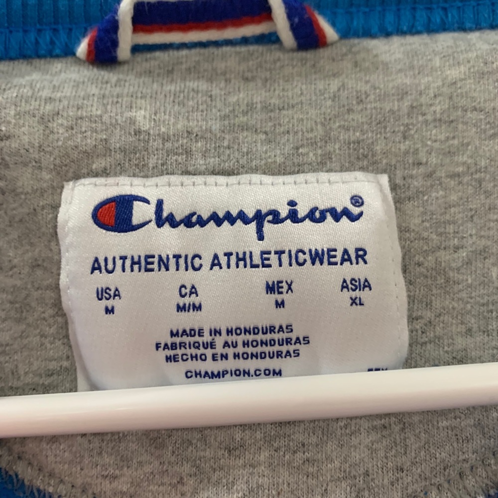 CHAMPION CREWNECK - Picture 2 of 2